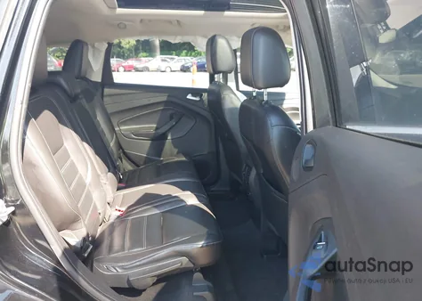 2017 Ford Escape Titanium из США, поврежденный, VIN 1FMCU9J96HUE35785